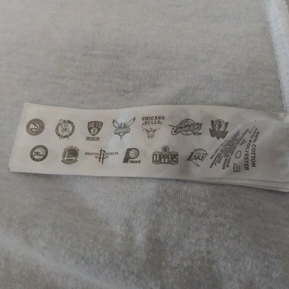 NBA Chicago Bulls Long Sleeve Hooded Drawstring Button Up Shirt Size Med - Picture 10 of 12